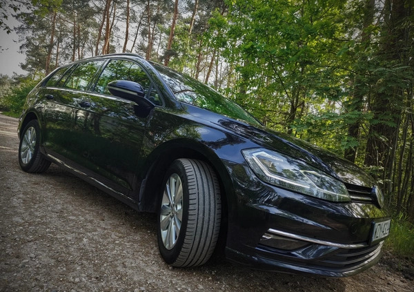 Volkswagen Golf cena 57300 przebieg: 193000, rok produkcji 2018 z Żyrardów małe 232